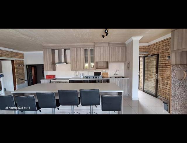 10 BEDROOM HOUSE FOR SALE IN KLEIN BRAK RIVIER